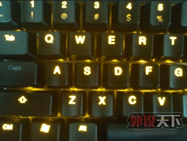 ������ɫ���ħ��Ѽ����,���� 780 ����