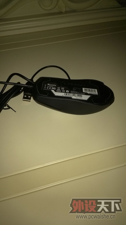 [�Ϻ�] 9�� ROCCAT LUA ����