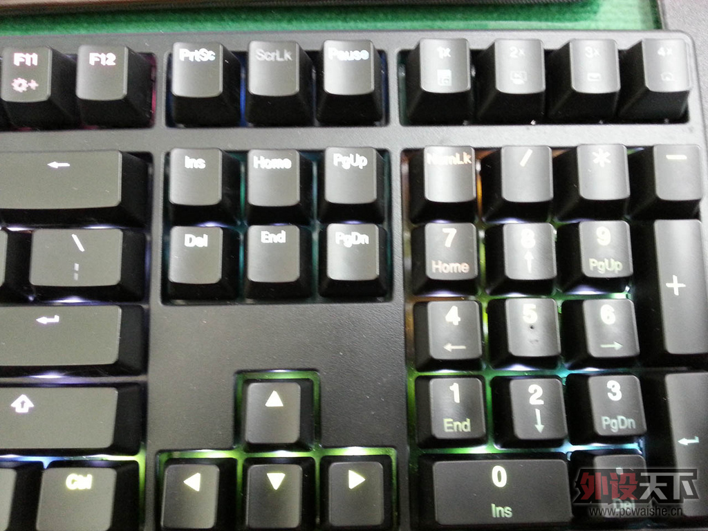 ���Ϻ��������ˡ� Ѽ��DK9008 S1 �׵����ᣨ�Լ��ĵĲʺ米�⣩