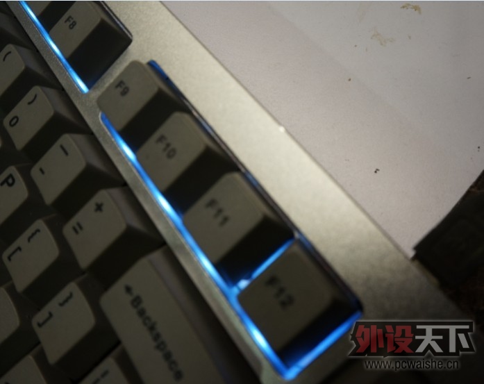 [����] [�Ϻ�]��KMAC87һ����ڼ��̽���2700��������ȫ�³�籦һ��