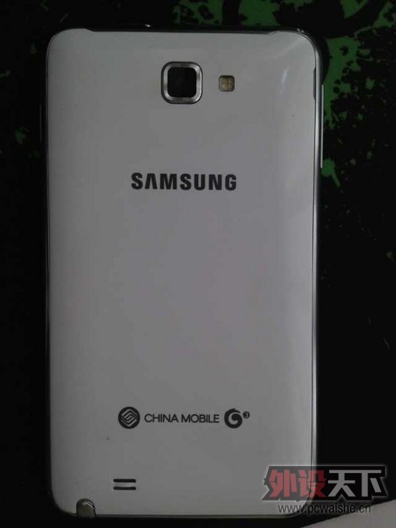 ����i9228