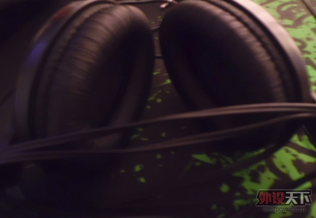 ���ɶ��������ZOWIE������ɫ��ɭ������HD202�۸�200��