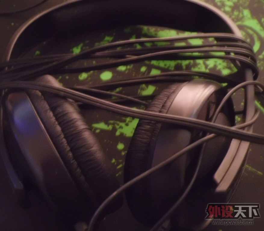 ���ɶ��������ZOWIE������ɫ��ɭ������HD202�۸�200��