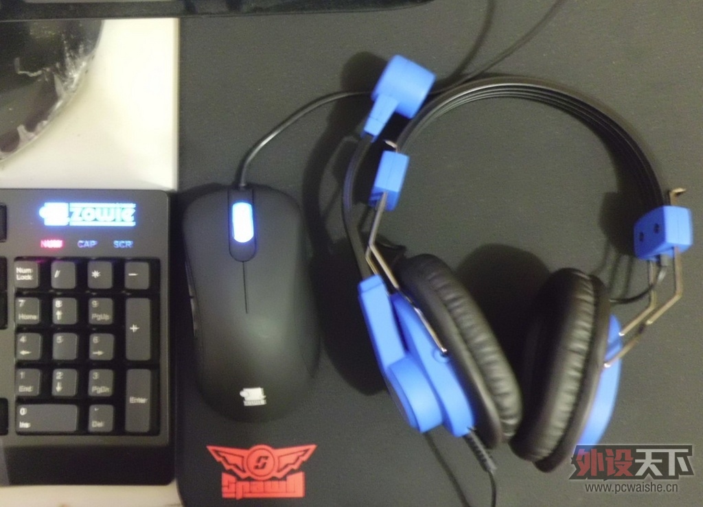 ���ɶ��������ZOWIE������ɫ��ɭ������HD202�۸�200��
