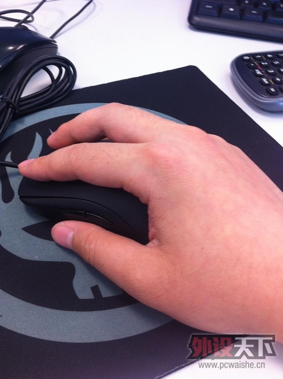 ��ħ����zowie FK���С�