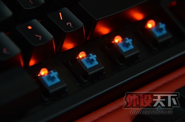 ��Ѽ��DUCKY 9087 SHINE2 ���� �ȹ⣨�ѳ���