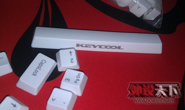 234900p26yuyrea80654uo.jpg