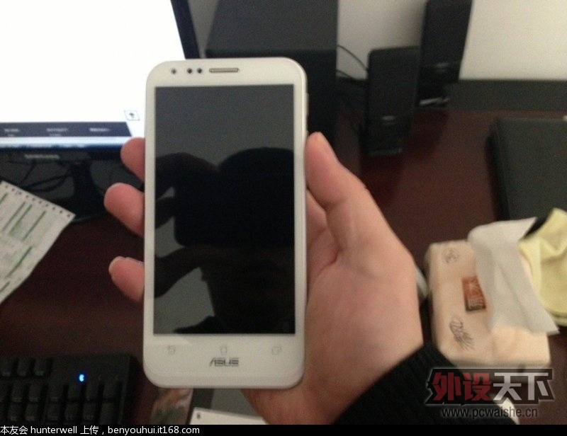 Asus/��˶ Padfone2 (64G) ���д�Ʊ���б��޷�ˮ��