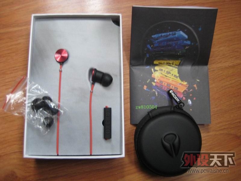 ������Skullcandy������Nixon����
