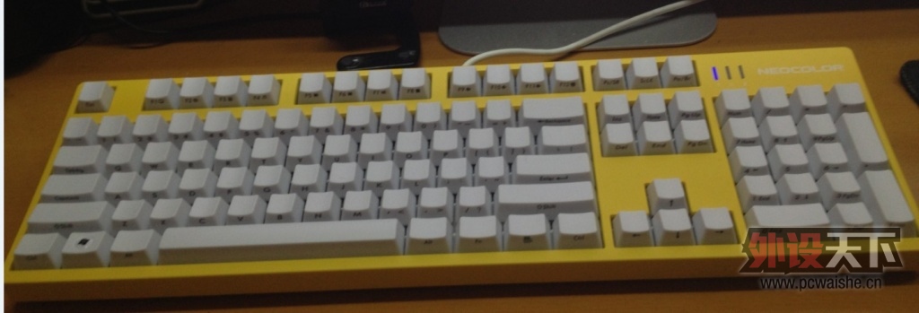 [ѳ]neocolor 95 320