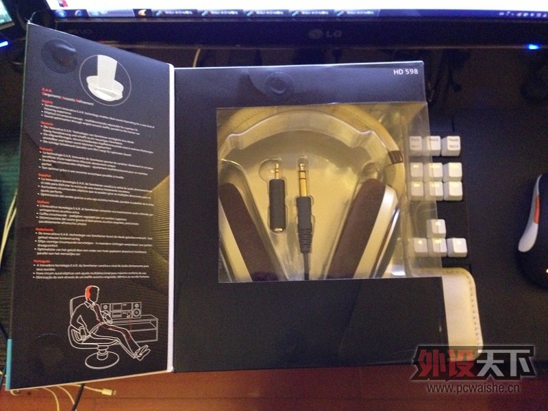 ������������SENNHEISER HD598 9�� 1100