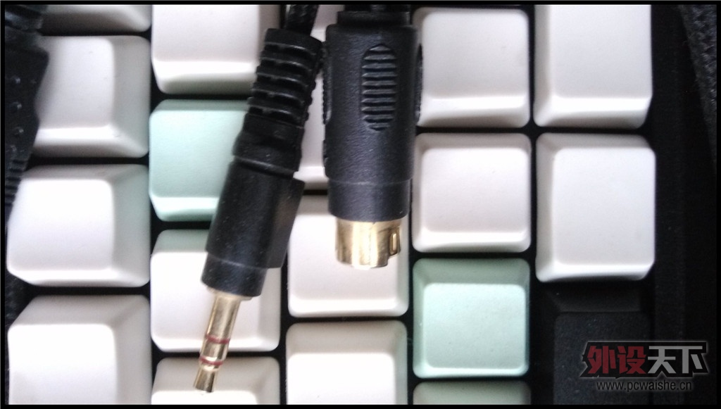 ���ɶ���(�������)���7G+�޼�G500+��װ�׳�+��ñ=700Ԫ
