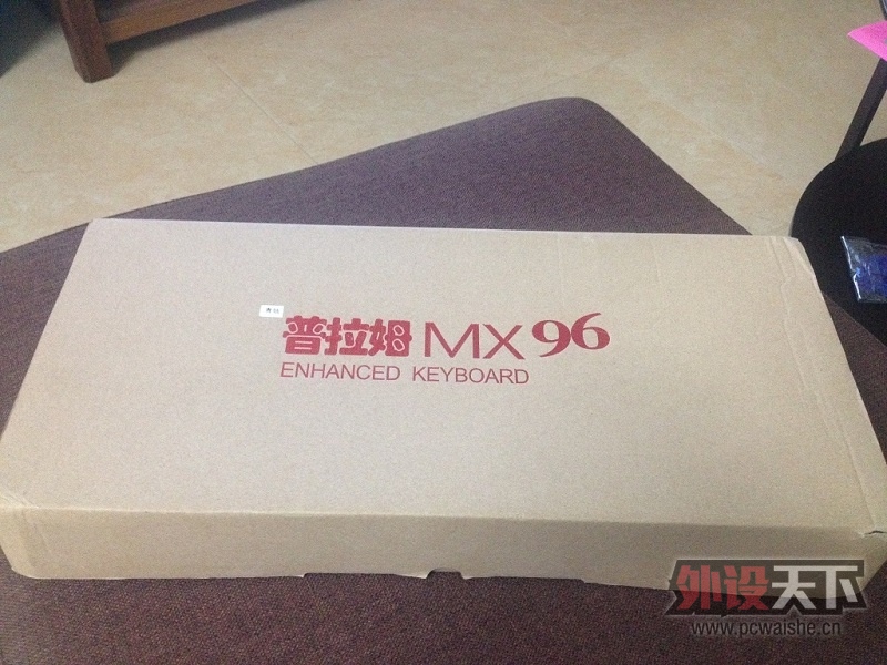 һPLUM 96ư׵׺ڼ߼ 300Ԫ˳