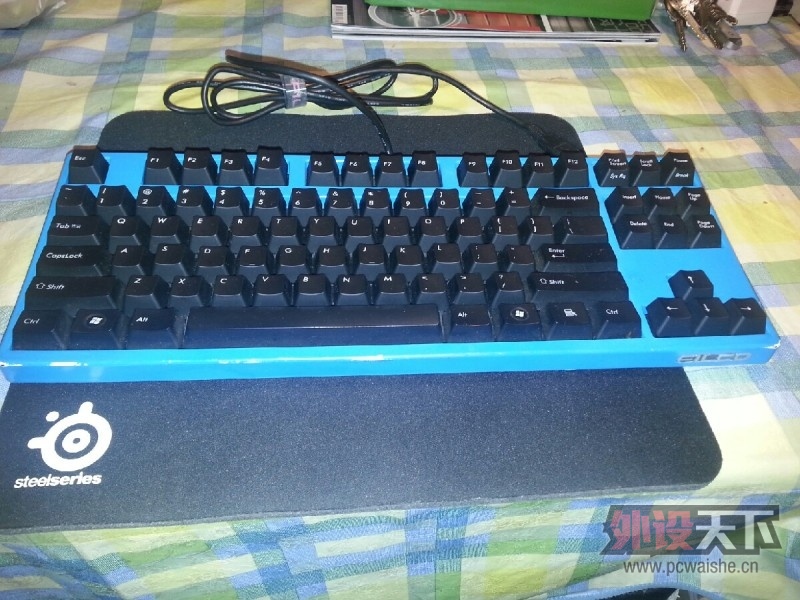 CSñ 1 300