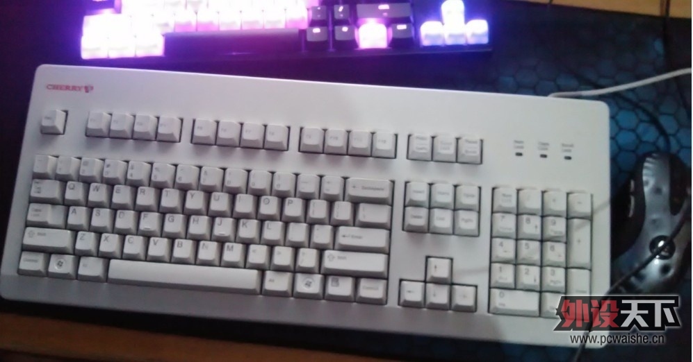 185100z3v9faz9k3kad7nm.jpg