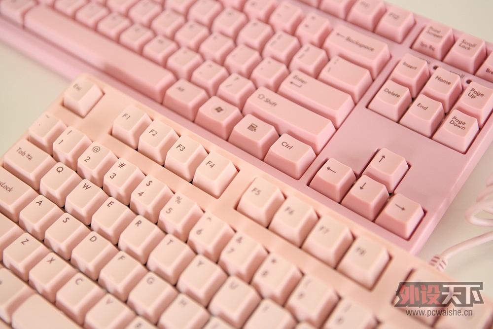 F����Ů�����ɡ�һ�����򣬶���Ů����filco pinkһ�������Ա�ͼƬ�ĵ�