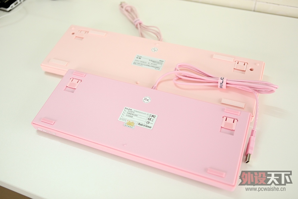 F����Ů�����ɡ�һ�����򣬶���Ů����filco pinkһ�������Ա�ͼƬ�ĵ�