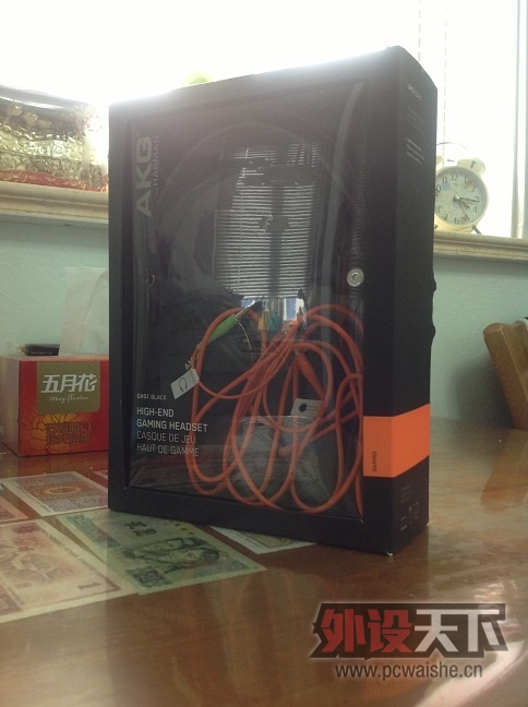 �����ա����� AKG GHS-1 ��ɫ