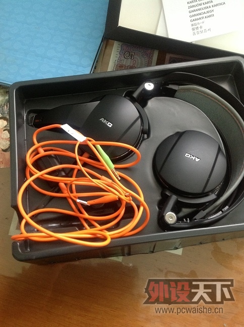 �����ա����� AKG GHS-1 ��ɫ