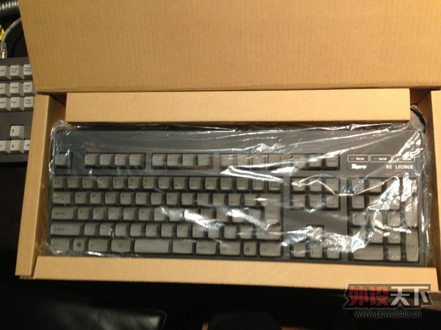 �����ݡ� REALFORCE HI PRO 1400| ���ڶ�ɫ 87+���� 700