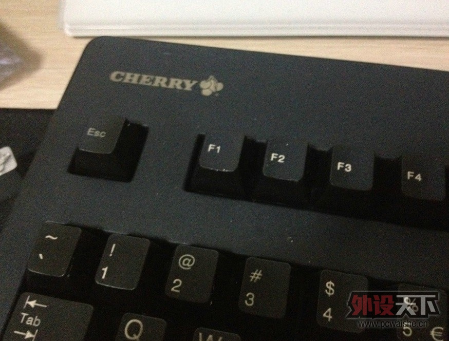 ������������ᡢ3000�ںڡ�POM104��ñ���ȵȵ�87͸���ñ