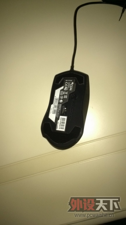 [�Ϻ�] ��****    Roccat Lua   ****