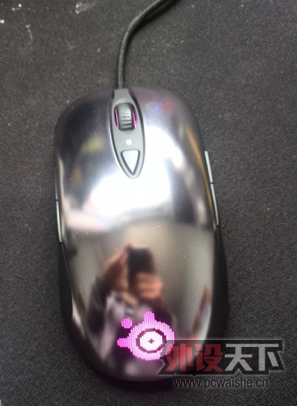 7_Q1EZ
8V791WJ15FIM8Y.jpg