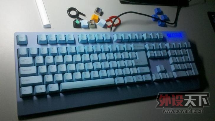 ZOWIE��ɫ����������е����-�������ɫ��ð