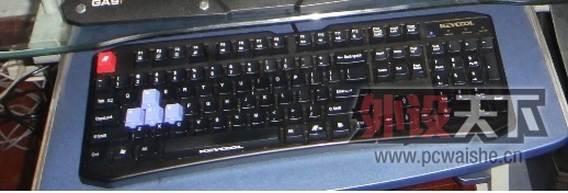 �ϰ忭��104��ɫ����