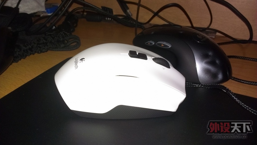 ��ɧ�İ�ɫg600