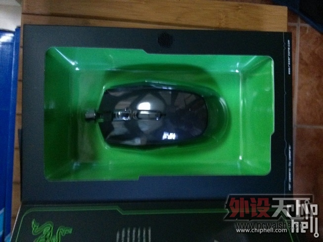 182730cpcco9288oa8pblz.jpg