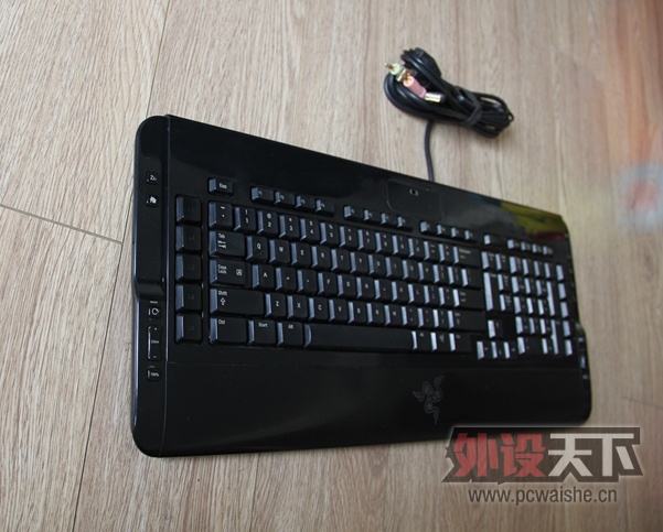 Razer Tarantula�������120Ԫ�������С�������