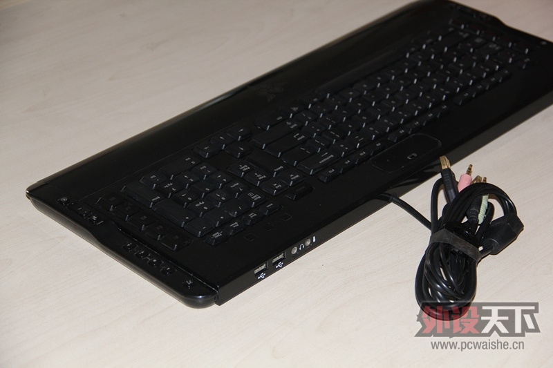 Razer Tarantula�������120Ԫ�������С�������