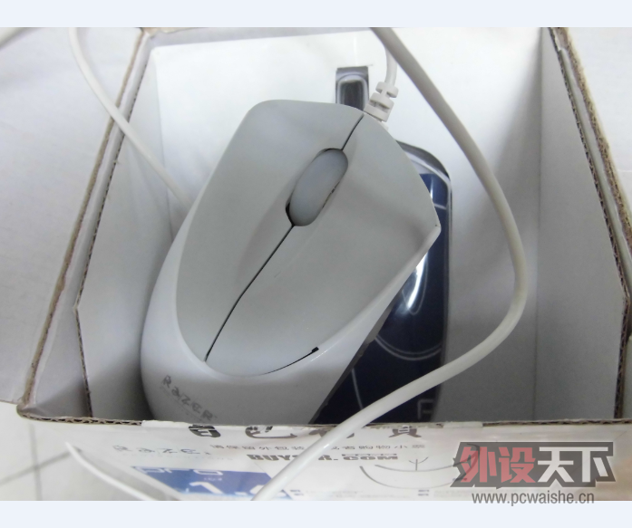 ���Ͼ���ֻʣ�°��߰�ɫ��β����400