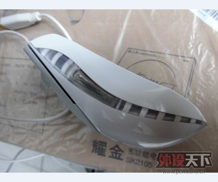 ���Ͼ���ֻʣ�°��߰�ɫ��β����400