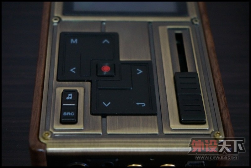 [���]�߲ʺ�C4 �޼�UE900������