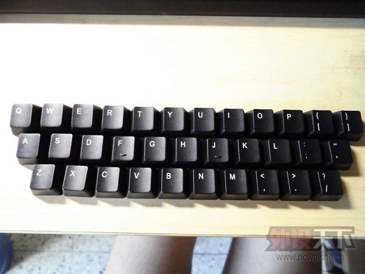 ��ɫWASD�ͷ������ñ��37ԭװ�����ɫABS��ñ