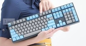 �������ͬ�ʻ����أ���ʵ�Ҹ����һ�������ļ��̲��Ҽ۸����