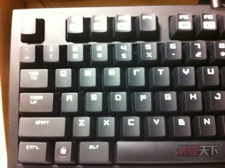 1��Ѽ������裬550���ʣ������̹���꣬�ɻ�filco��KC87��