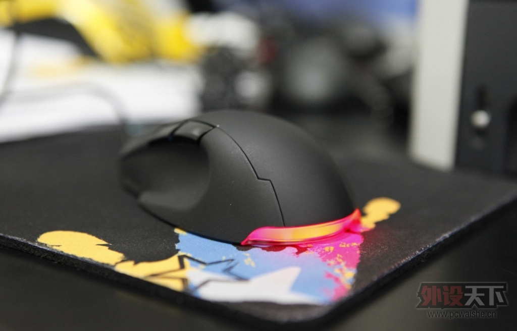 ����һ�������������Ƥ----��Roccat Savu���䱪