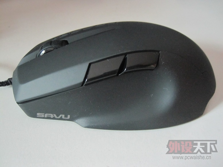ϵľϲеROCCAT Savu