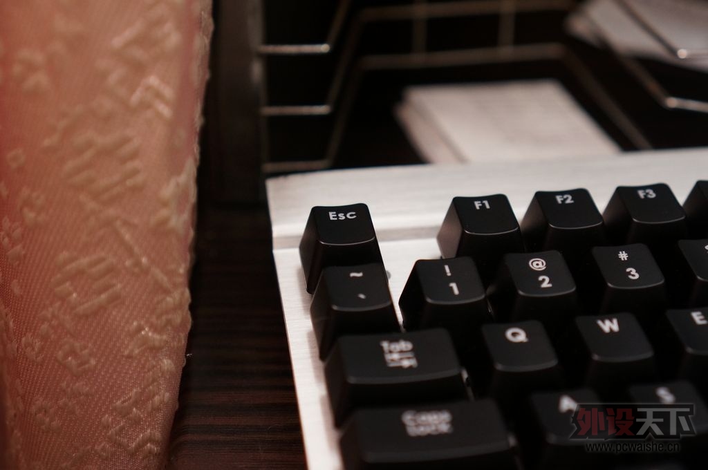 �׷���ɫcorsair ������ K70 ���� ����