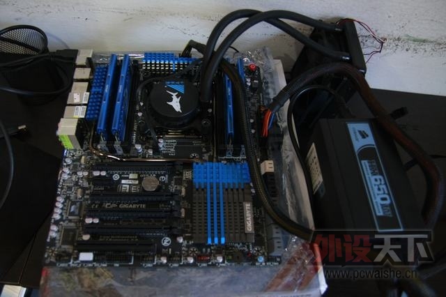 [�ɶ�]����ȫ��MSI Z77A-G43 Gaming���壬����X79S-up5+U������٤���ߣ����λ�е����