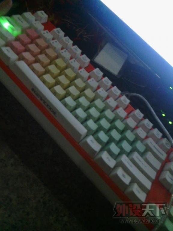 IMGSRC_20130610164339_30_ss.jpg