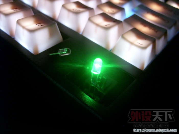 ��Խԭ��DUCK2108   �Ȳ��LED��