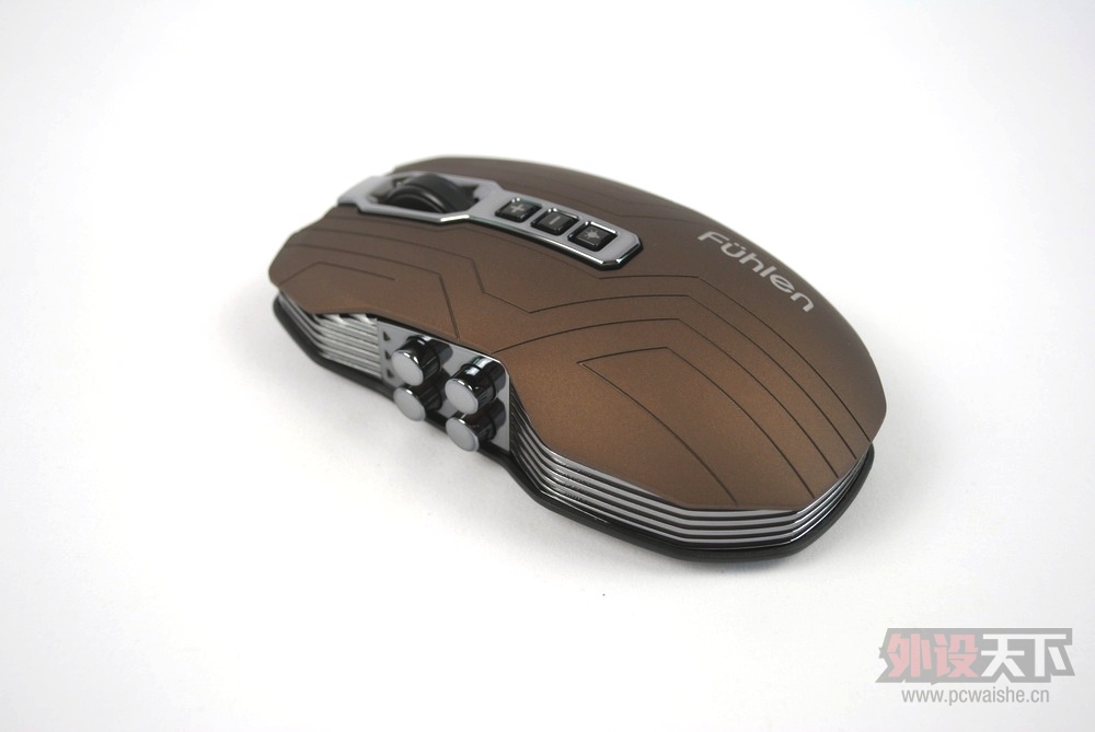 ������DUST2������X300ɳĮ�濪�У�˳��Աȼ������ֵ�G700˵˵