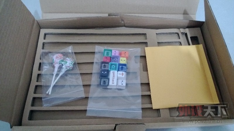 [24P] 6��Ů������ ΢Ц��ʹ�� �Լ������ɫ͸��