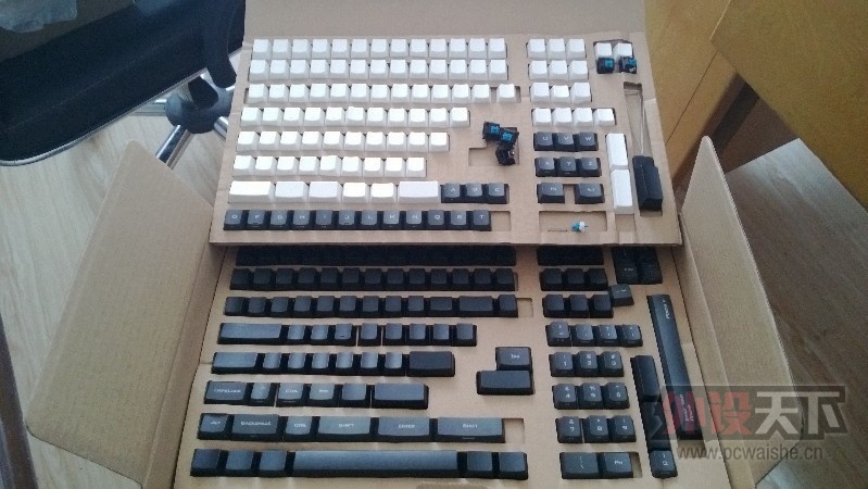 [24P] 6��Ů������ ΢Ц��ʹ�� �Լ������ɫ͸��