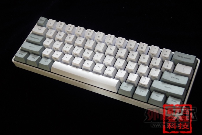 ����«�ޡ����� �þ�û�����¶������ۣ������POKER �� �ֵܺܶ� ���Կ��ǻ��㶫��..