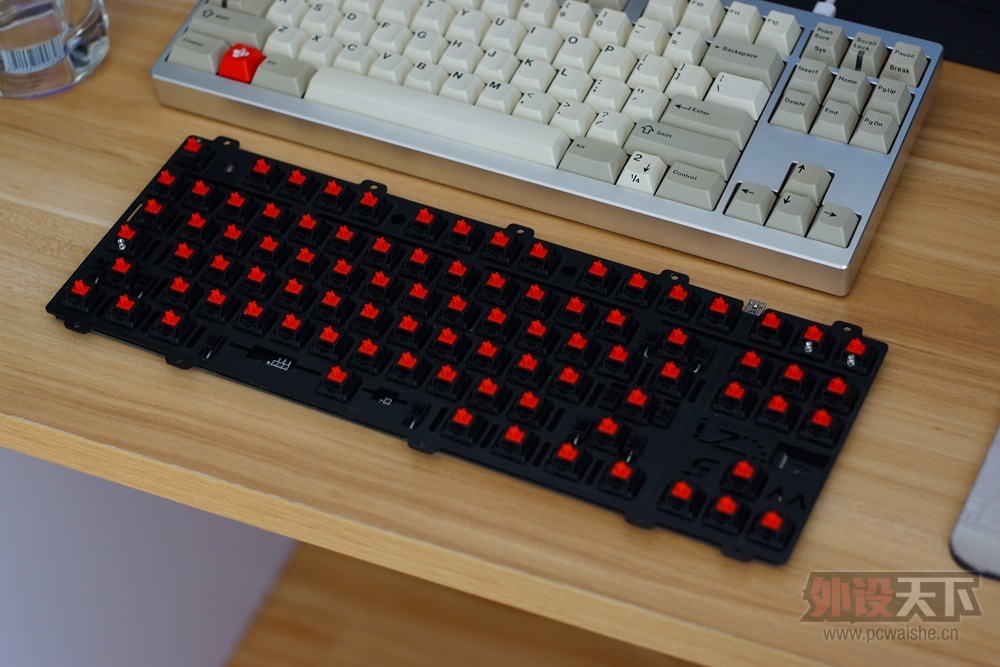 [����] ��ɫ��ñ ������ LZ87